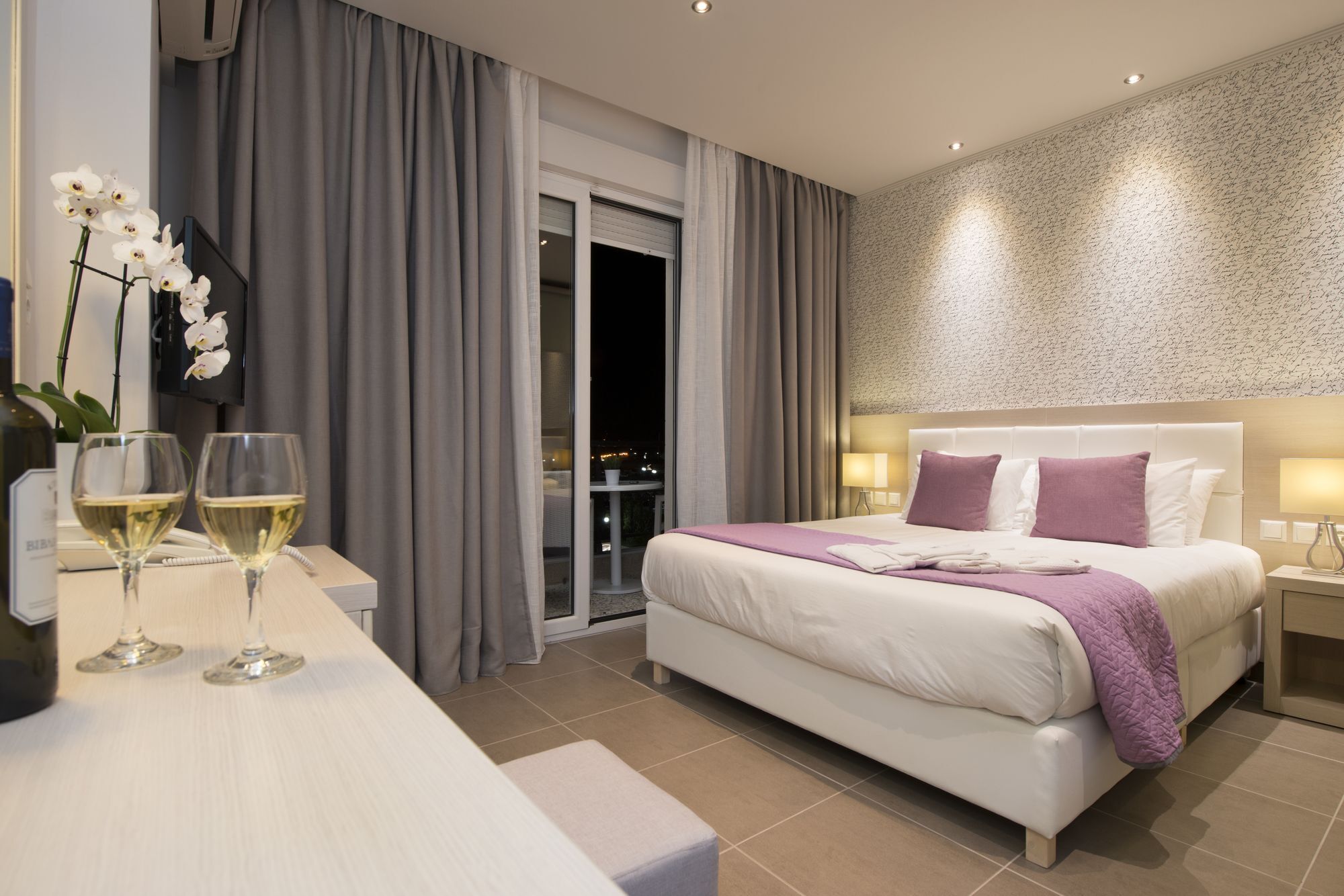 לימנאס Angelica Hotel מראה חיצוני תמונה